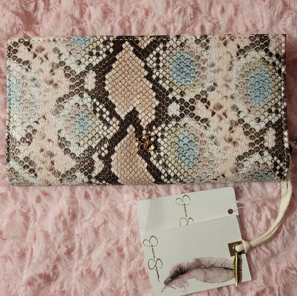 Hard To Find! Jessica Simpson large bifold/zip-around wallet. - Picture 9 of 16